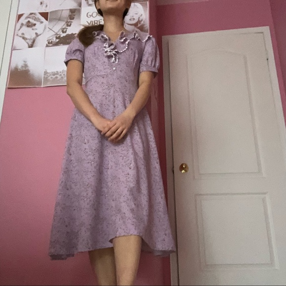 Cottagecore Lilac Floral Midi Dress - Picture 4 of 6